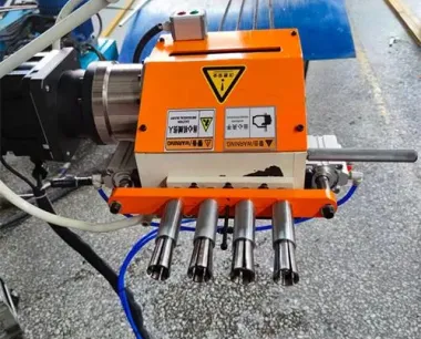 Máquina expansora de tubos flexibles para condensadores industriales
