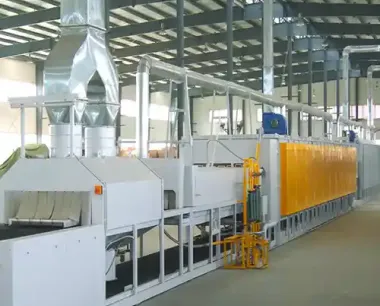 Alüminyum radyatörler ve kondansatör yapan lehimleme fırını